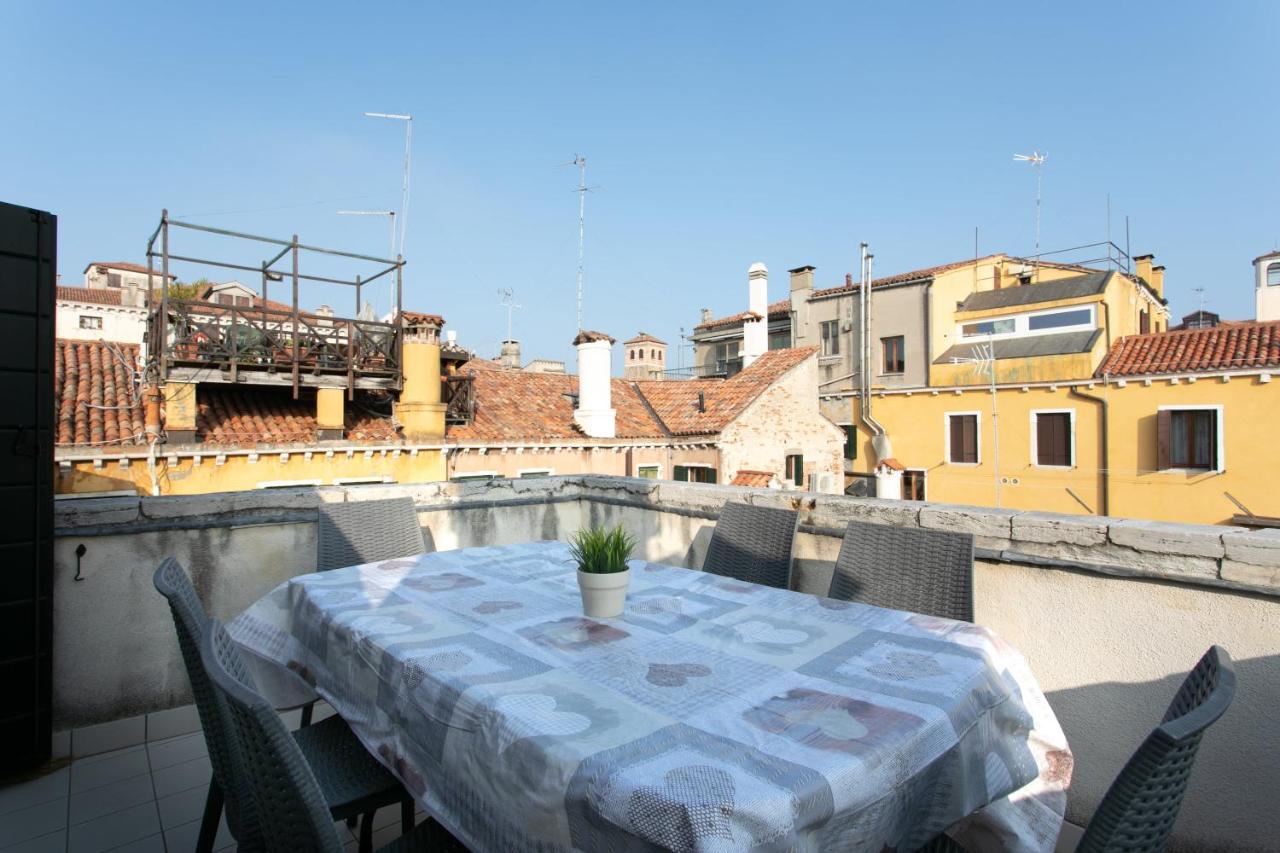 Corte Del Tintor Apartments Veneza Exterior foto